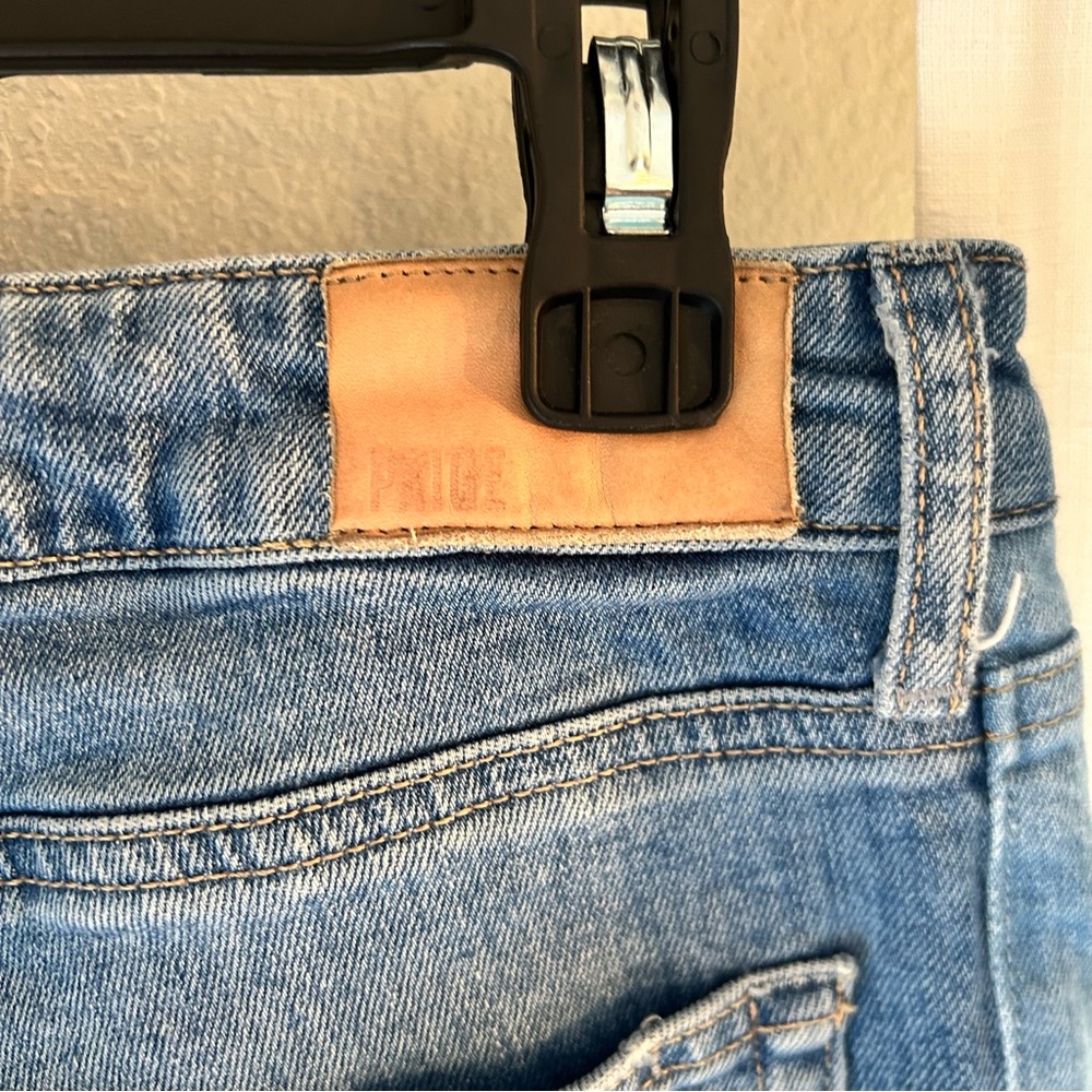 PAIGE distressed denim Cindy Jeans - Picture 8 of 10